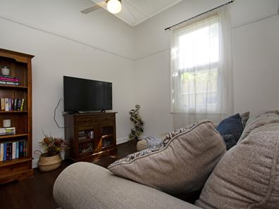 133 Guildford Road, Bassendean WA 6054