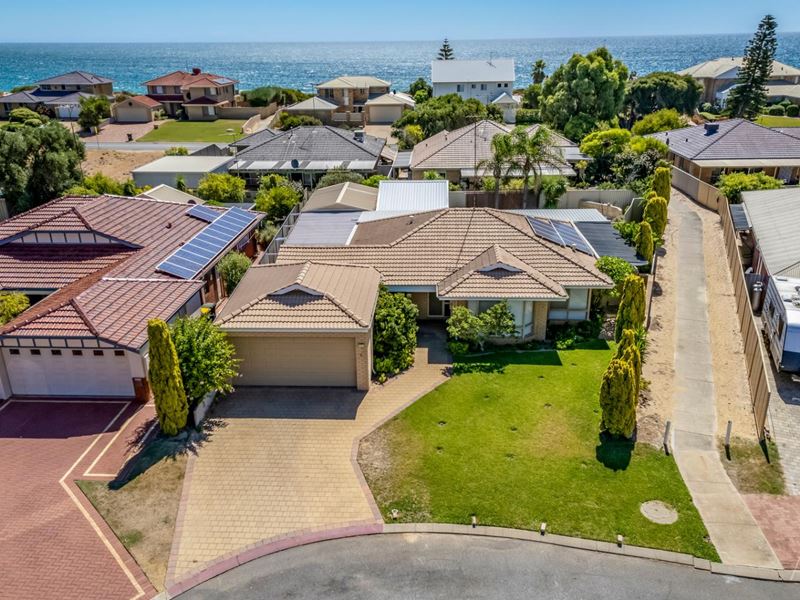 7 Mardan Court, Silver Sands