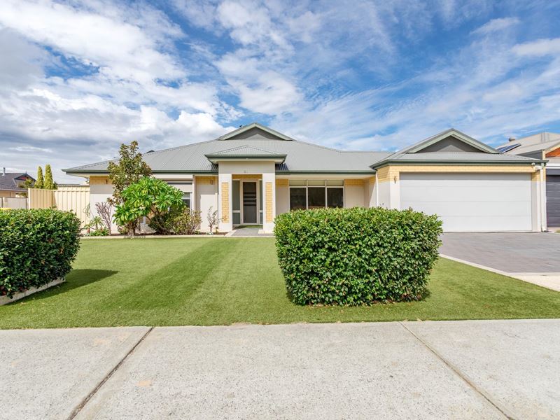 81 Copperback Circle, Huntingdale WA 6110