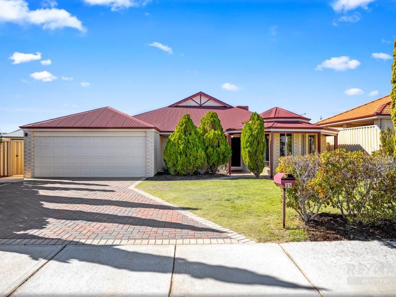 35 Heysham Bend, Butler