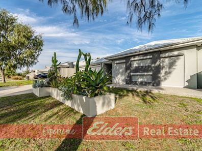 100 Tangadee Road, Golden Bay WA 6174