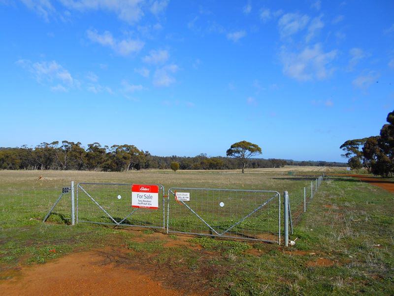 Lot 802,  Wake  Road, Moojebing