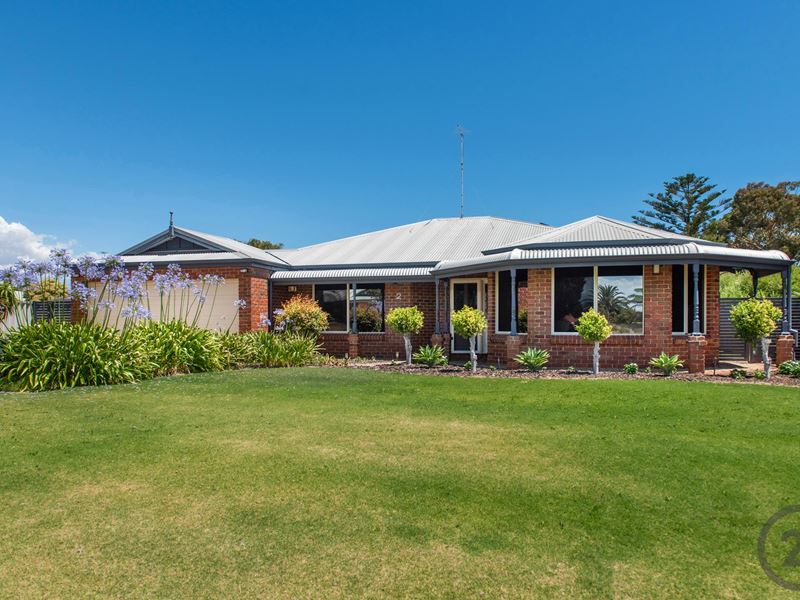 2 Carabeen Place, Halls Head
