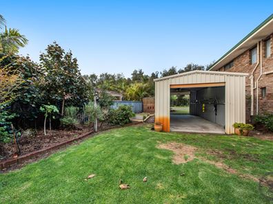 1 Yamba Court, Halls Head WA 6210