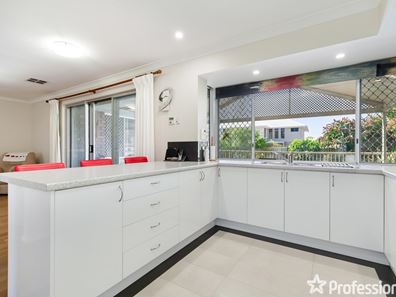 6 Kissane Court, Willetton WA 6155