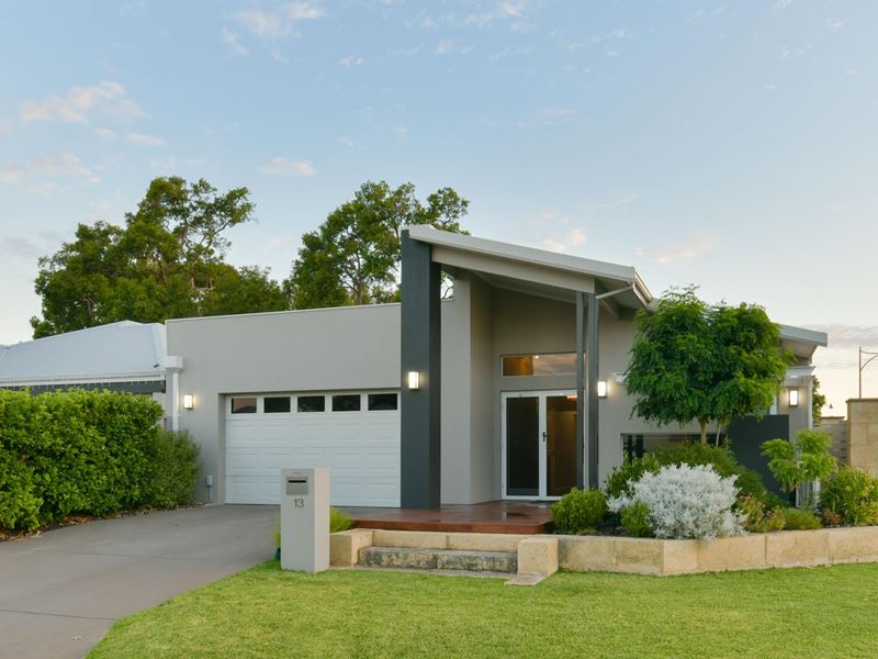 13 Flame Tree Loop, Baldivis