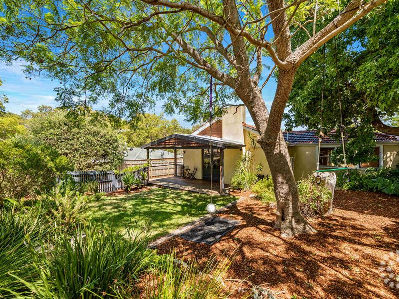 13 Rinaldo Crescent, Coolbellup