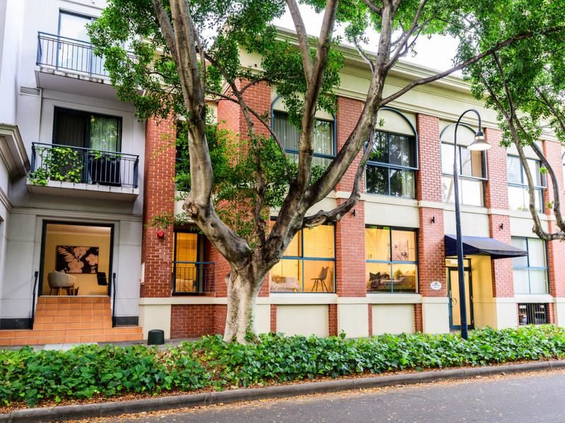 1/24 Saunders Street, East Perth