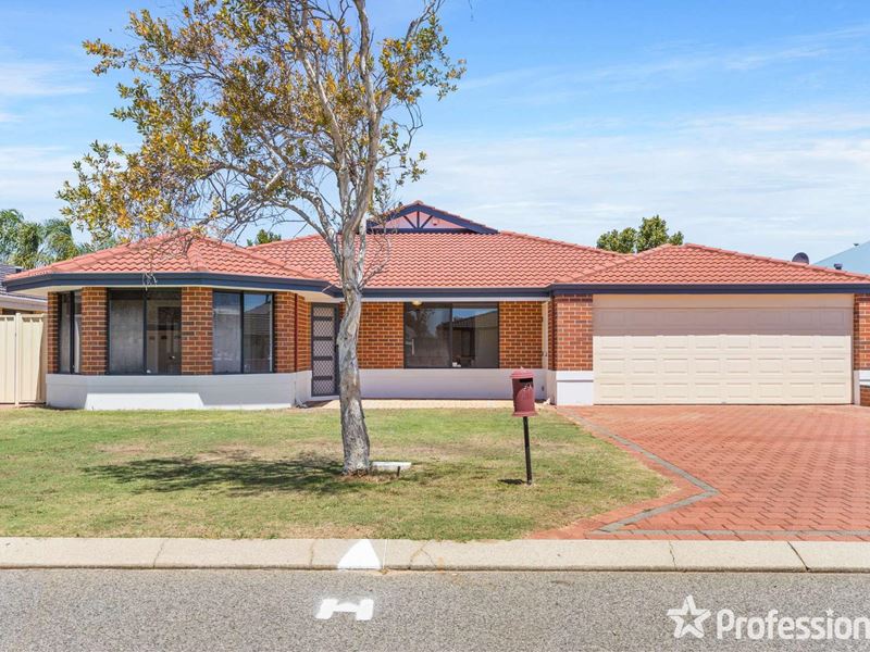 54 Montoro Drive, Port Kennedy