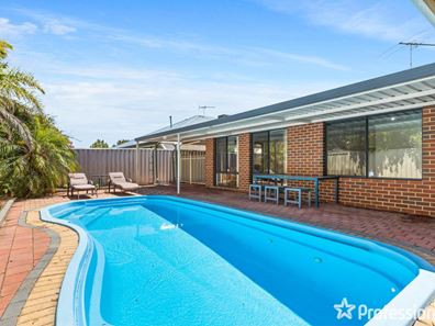 54 Montoro Drive, Port Kennedy WA 6172