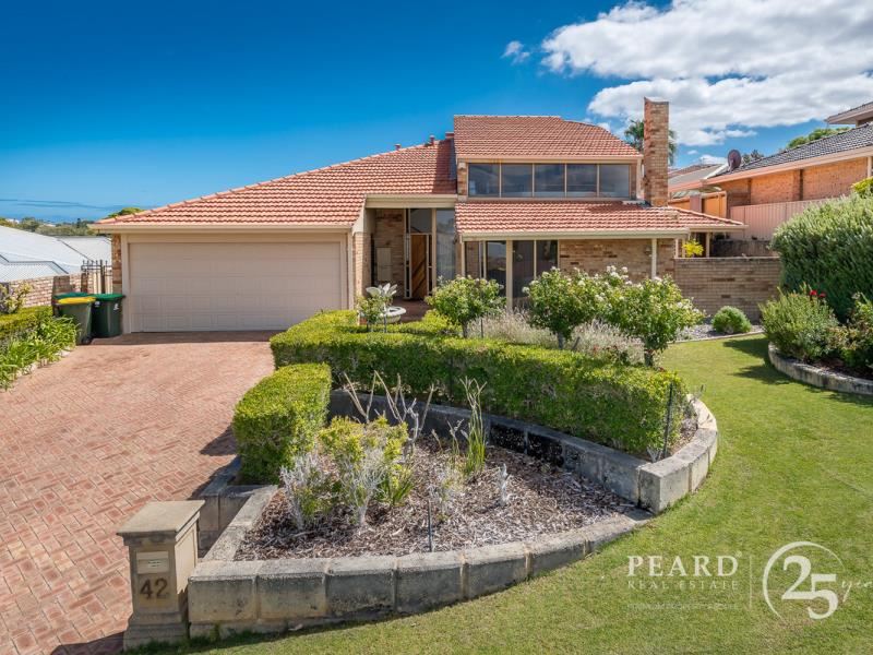 42 Hazelwood Loop, Carine WA 6020