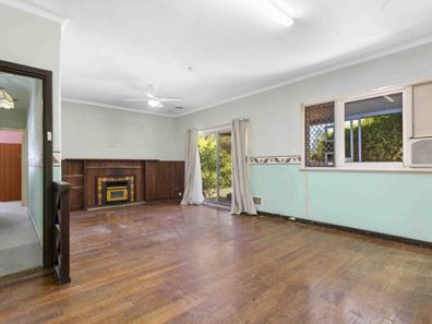 11 Dadger Street, Dudley Park WA 6210