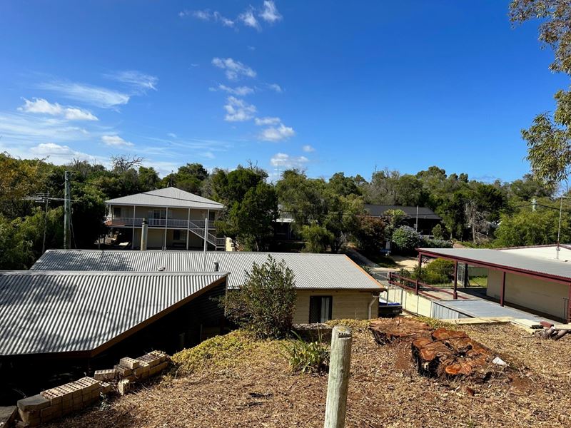 6 Hide-A-Way Vale, Preston Beach