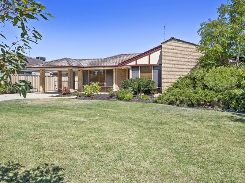 25 Peelwood Parade, Halls Head