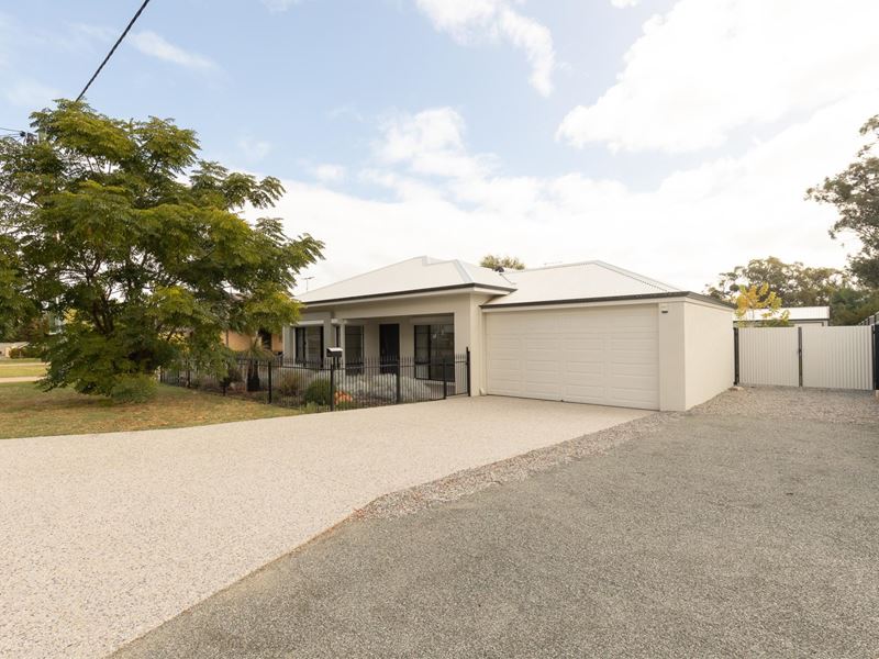10 Yanget Street, Mandurah