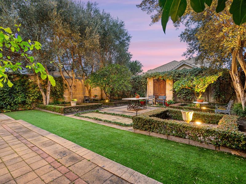 14 Johnston Street, Peppermint Grove