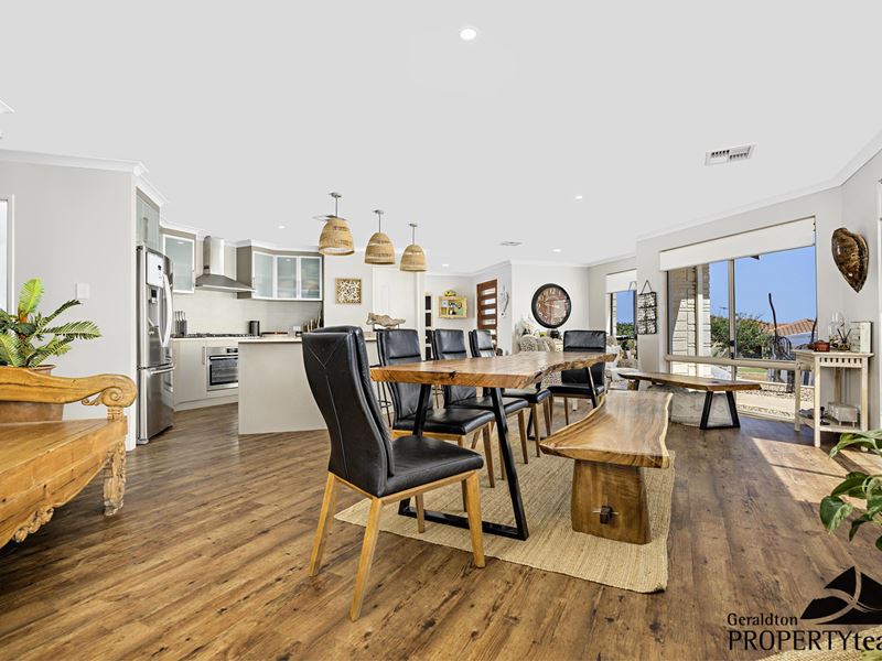 15 Pelican Rise, Wandina