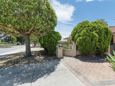 14A Medhurst Crescent, Nollamara WA 6061