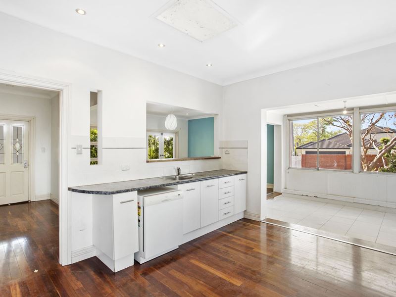 4 Braewood Court, Nollamara WA 6061