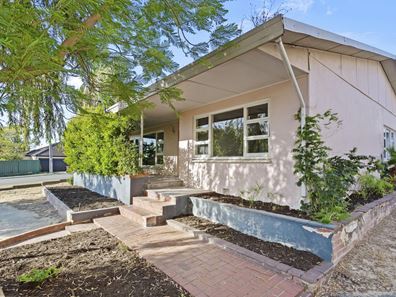 4 Braewood Court, Nollamara WA 6061