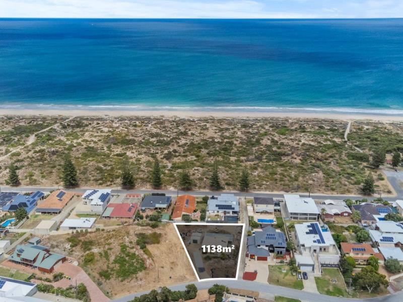 11 Indiana Parade, Singleton