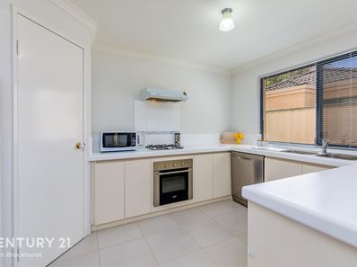 7/3 Garden Street, Cannington WA 6107