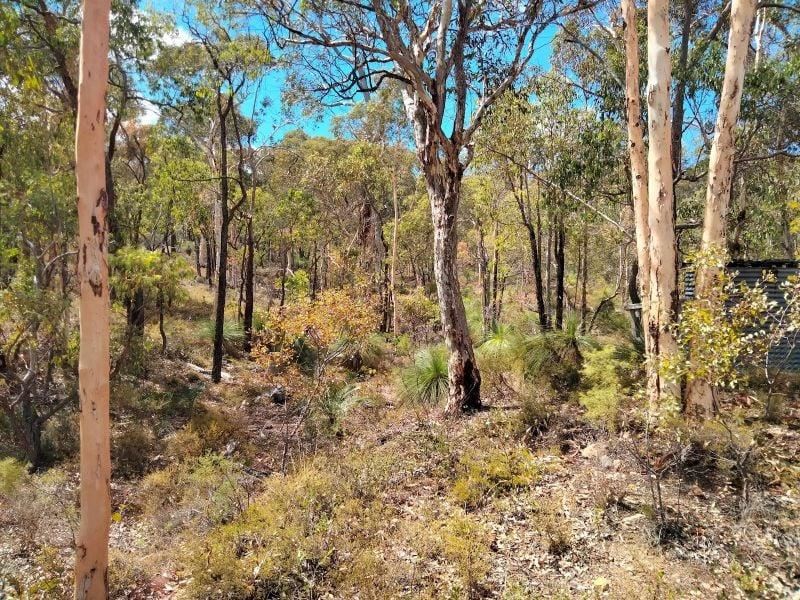 35 Swallow Lane, Chittering