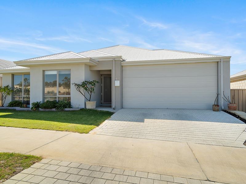 53 Persimmon Crescent, Karnup