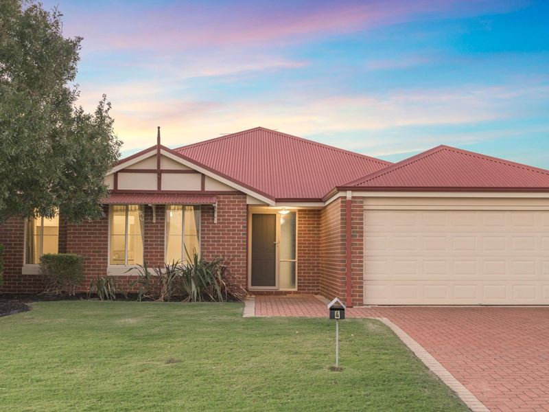 4 Honeydew Bend, Byford WA 6122