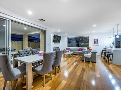 4 Chieti Place, Gwelup WA 6018