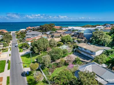 21 Robinson Avenue, Quinns Rocks WA 6030