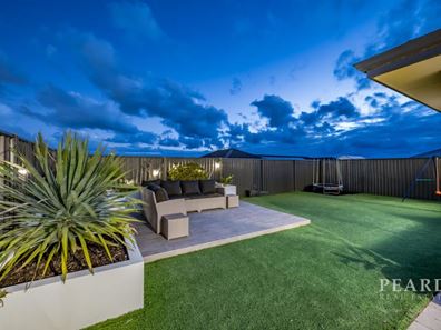 17 Selacosa Avenue, Jindalee WA 6036