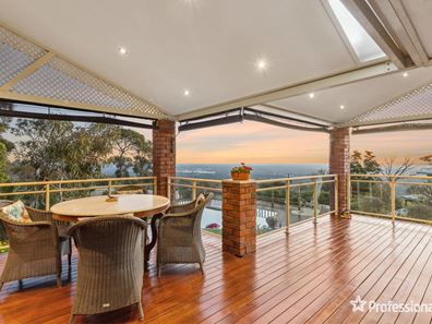 5 High Peak Place, Lesmurdie WA 6076