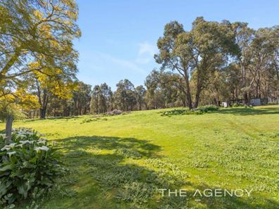 230 Mathieson Road, Chidlow WA 6556