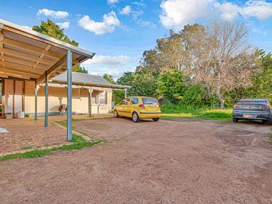 11 Westfield Street, Maddington WA 6109