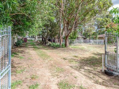 2995 Albany Highway, Kelmscott WA 6111