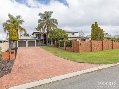 7 Montclair Avenue, Woodvale WA 6026