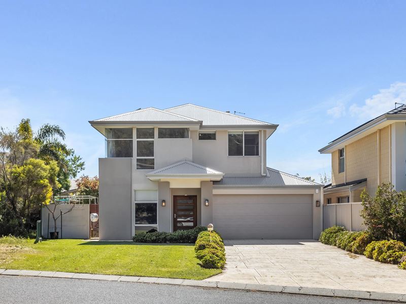 12 Awhina Place, Kallaroo