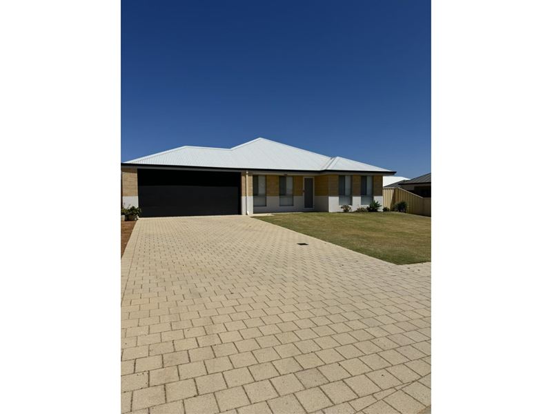 55 Wanderer Concourse, Wandina WA 6530