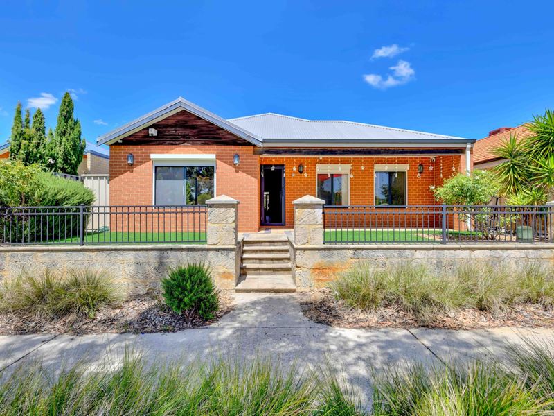 6 Carlo Pass, Ellenbrook WA 6069