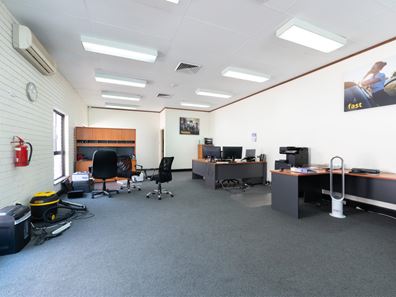 1/294 Great Eastern Highway, Midland WA 6056