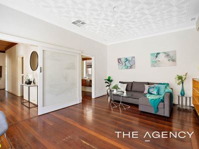 33 Henley Street, Como WA 6152