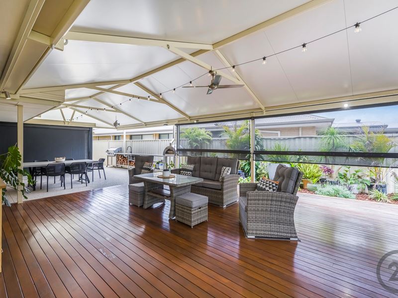 72 Achiever Avenue, Port Kennedy