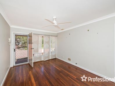 1/15 Danehill Way, Balga WA 6061
