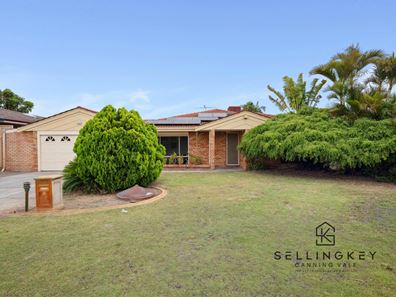 8 Pioneer Drive, Thornlie WA 6108