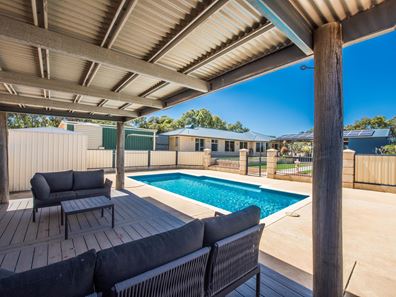 3 Forrester Road, Moresby WA 6530