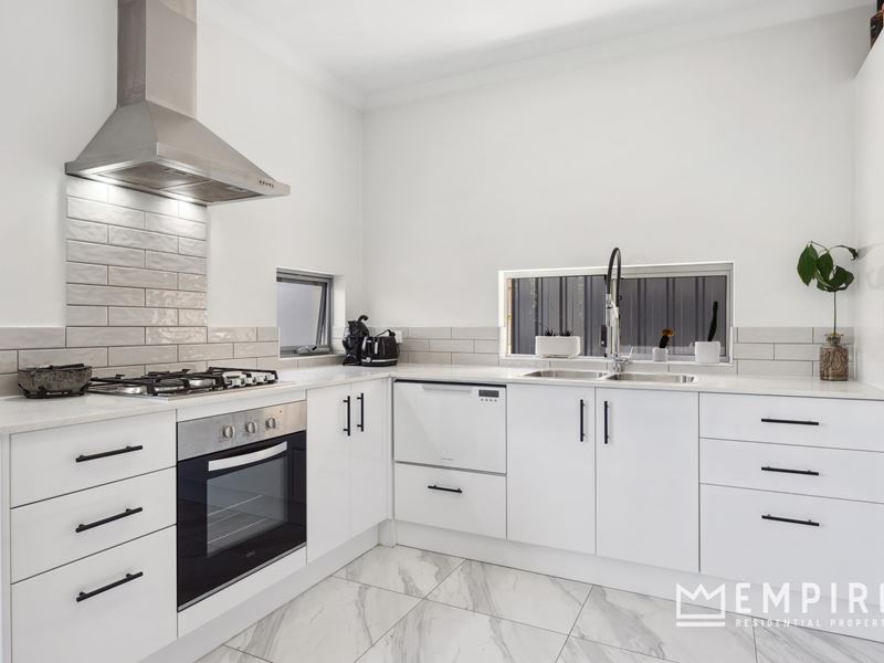 389B Carrington Street, Hamilton Hill WA 6163
