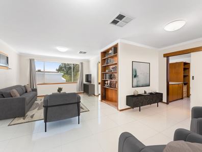 11 Sullivan Street, Beckenham WA 6107