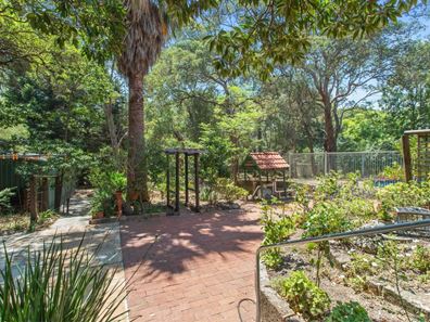 335 Wilura Road, Mundaring WA 6073
