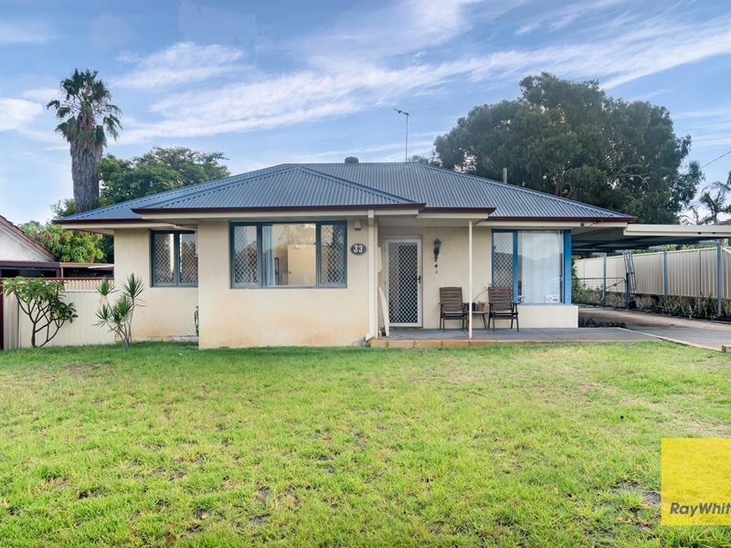 33 Bradley Way, Lockridge